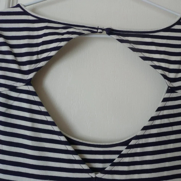 2 American  Eagle Outfitters Skater Dresses Size M - Picture 4 of 9